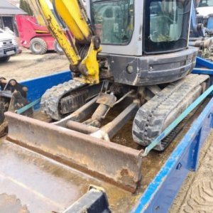 foto 3.8t mini-excavator 4buckets NH-Kobelco E35