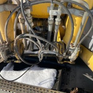 foto 16t excavator legs docs New Holland MH City