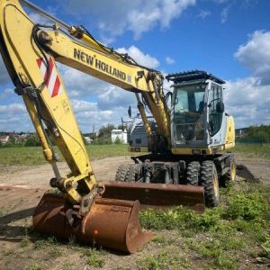 foto 16t excavator legs docs New Holland MH City