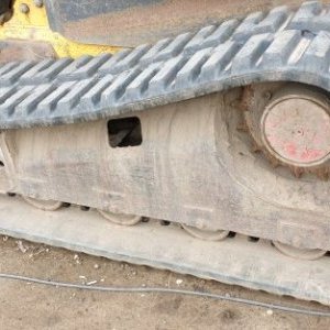foto 4.5t tracked skidsteer New Holland rubber (good belts)